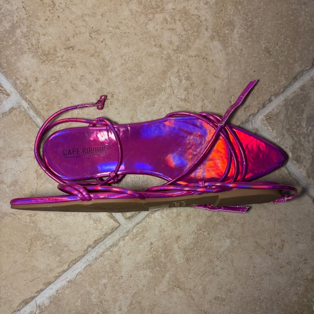 New Cape Robbin Women’s Pink Iridescent Strappy Sandals Resort Vacation Summer - Picture 5 of 6